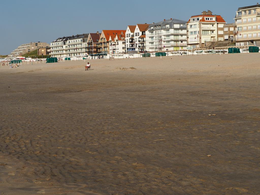 Appartement Sur La Digue - De Haan - Le Coq - Silver Beach D2 Exterior photo